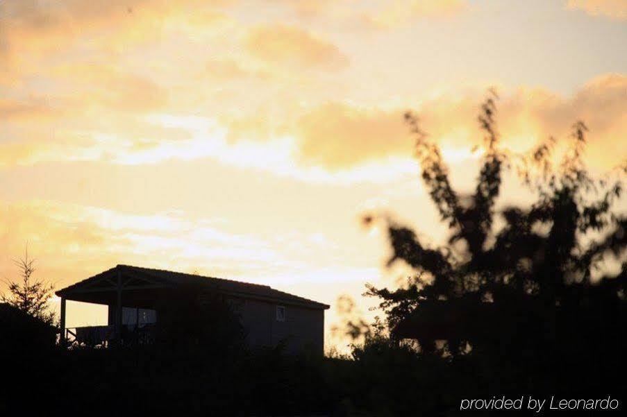 Terres De France - Les Hameaux De Miel Hotel Beynat Buitenkant foto